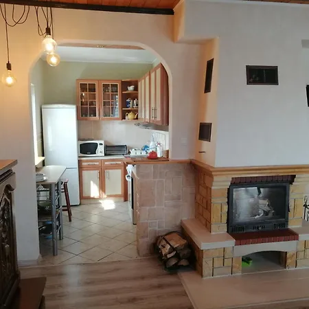 Alojamento de Turismo Selvagem Dom Na Wzgórzu